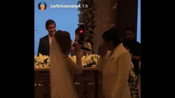 Luísa Sonza cantou para o noivo, Whindersson Nunes, no altar nesta terça-feira, dia 28 de fevereiro de 2018