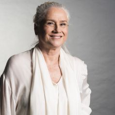 Vera Holtz, mãe de cinco filhas na novela 'Orgulho e Paixão', explica escolha por não ter herdeiros: 'Eu, Vera, não tive filhos por escolha. Muito cedo já estava determinado na minha cabeça, ainda intuitivamente, que a escolha pelos filhos não seria a minha primeira opção'
