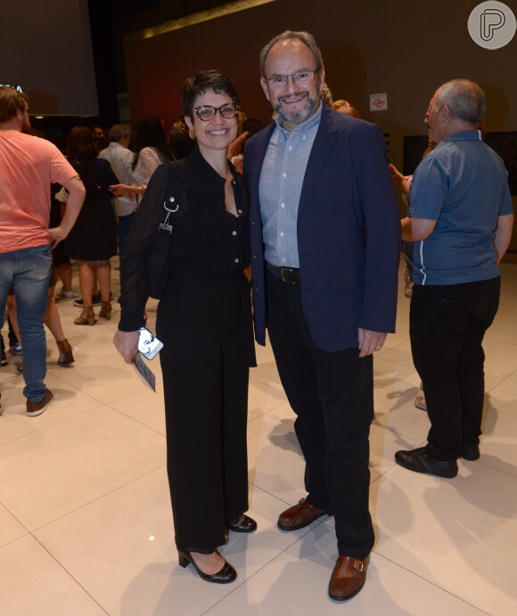 Sandra Annenberg e o marido, Ernesto Paglia, marcaram presença no show de Chico Buarque