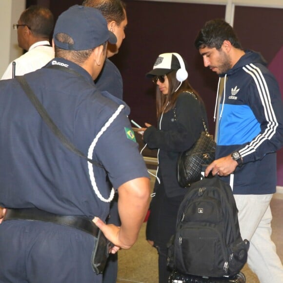 Anita e Thiago Magalhães estão viajando de férias