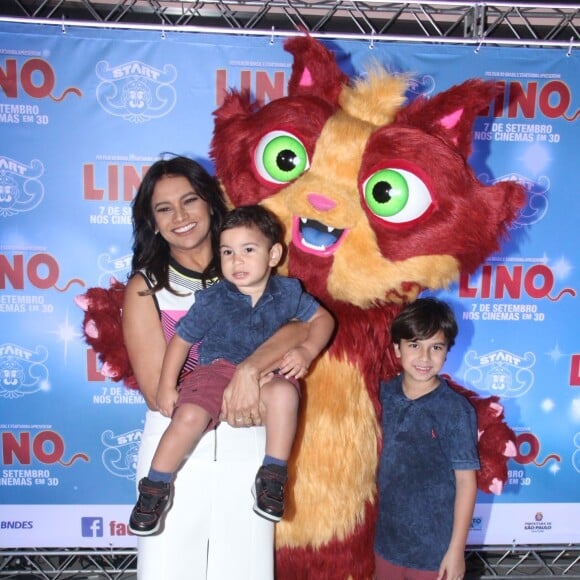 Dira Paes é mãe de Inácio e Martim