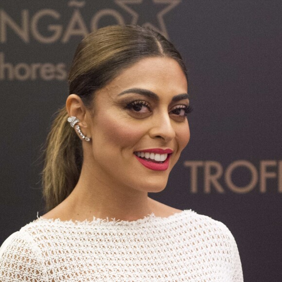 Juliana Paes festejou vitórias no Troféu Imprensa e Troféu Internet: 'Presente delicioso que tem um gosto muito especial'