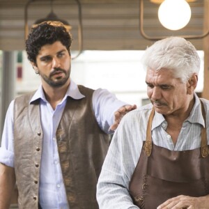 Inácio (Bruno Cabrerizo) é reencontrado por Geraldo (Jackson Antunes) e efetivado como gerente, na novela 'Tempo de Amar'