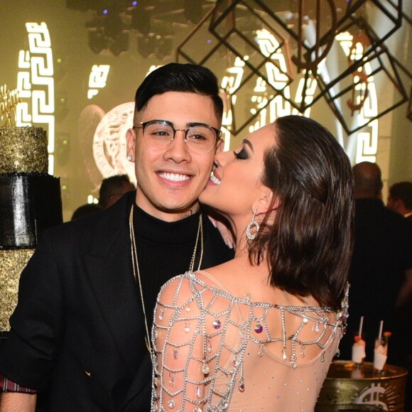 Flavia Pavanelli é namorada de Kevinho