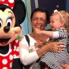 Melinda, filha de Michel Teló e Thais Fersoza, encatou a mãe ao ver a Minnie, durante férias na Disney