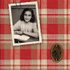 'O Diário de Anne Frank', de Anne Frank, é um relato real de uma adolescente judia que viveu momentos dramáticos e de medo com a família ao fugir dos perseguidores nazistas na Alemanha