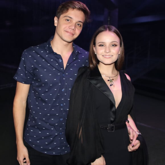 Larissa Manoela e Leo Cidade vão ser irmãos no musical 'A Noviça Rebelde'