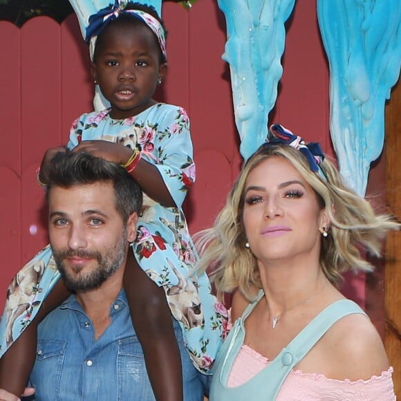 Giovanna Ewbank se disse 'chata' na alimentação da filha, Títi