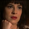 Lucinda (Andreia Horta) não esconde a insatisfação ao ter que viajar em navio de carga com Fernão (Jayme Matarazzo) no fim da novela 'Tempo de Amar'