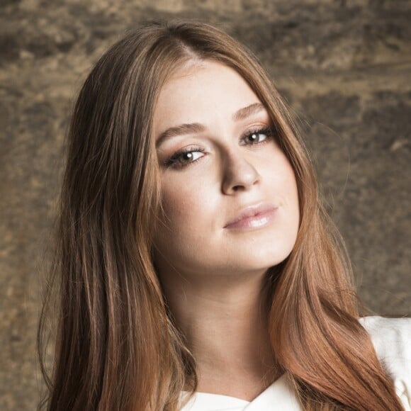 Marina Ruy Barbosa teve seu timbre elogiado por Paula Fernandes: 'Tem voz'