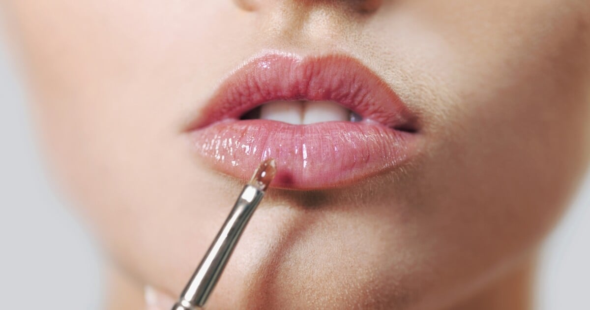 Efeito glossy: a tendência de maquiagem que usa o gloss fora da boca ...