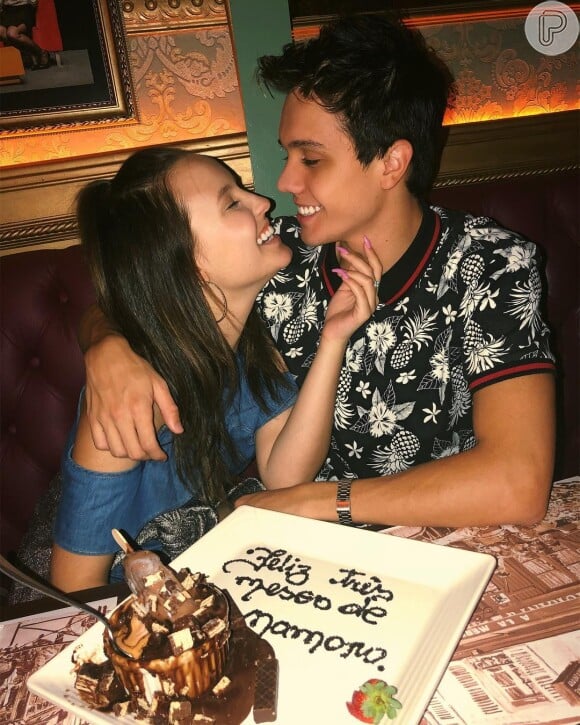 Larissa Manoela e Leo Cidade comemoraram três meses de namoro com jantar, nesta quarta-feira, 14 de março de 2018