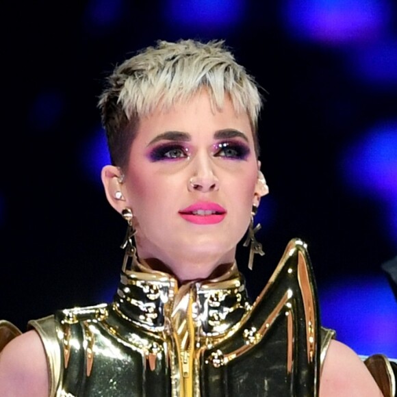 A cantora norte-americana Katy Perry é sinônimo de superprodução