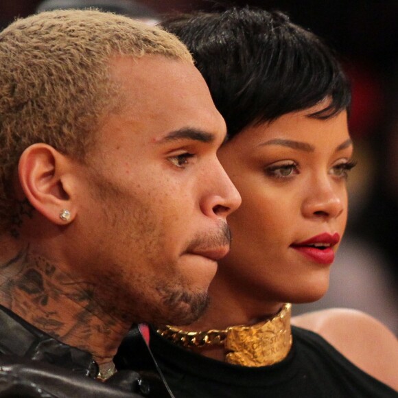 Rihanna foi agredida pelo então namorado, Chris Brown, em 2009