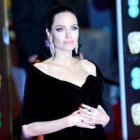 'Mostra que estou viva', pondera Angelina Jolie, aos 42 anos, sobre envelhecer