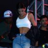Bruna Marquezine escolheu um look sporty para assistir ao show de Anitta no Sertanejo in Rio, na Marina da Glória, Zona Sul do Rio de Janeiro, na noite desta sexta-feira, 16 de março de 2018