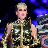 Katy Perry homenageia Marielle Franco em show no Rio: 'Corações partidos'. Vídeo