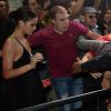 Segurança de Bruna Marquezine e Neymar é reforçada ao chegarem à festa de Rafaella Santos