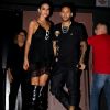 Neymar se desfez do visual com tranças para ir à festa de 22 anos da irmã, Rafaella Santos