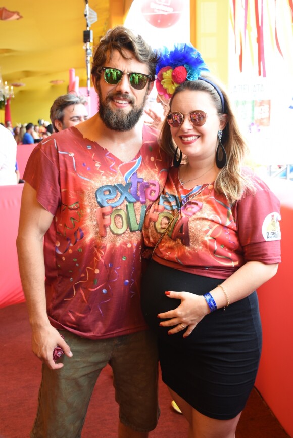 Rafael Cardoso é casado com a atriz Mariana Bridi, que está grávida do segundo filho do casal