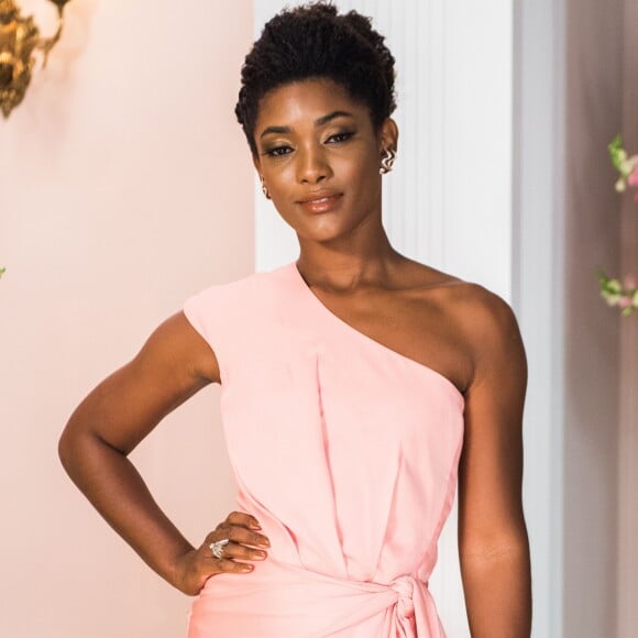 Erika Januza torce para que Raquel se entendam de verdade com Nádia (Eliane Giardini), na novela 'O Outro Lado do Paraíso'