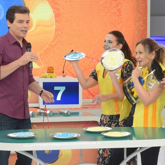 Eliana se prepara para dar torta na cara de Celso Portiolli