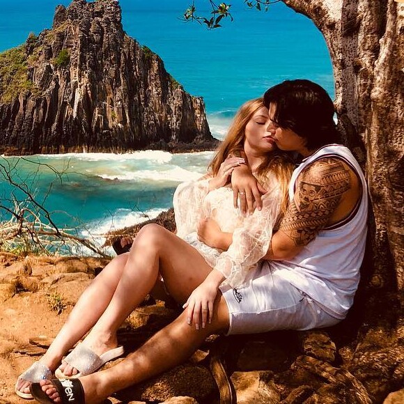 Whindersson Nunes e Luísa Sonza curtiram lua de mel em Fernando de Noronha, arquipélago de Pernambuco