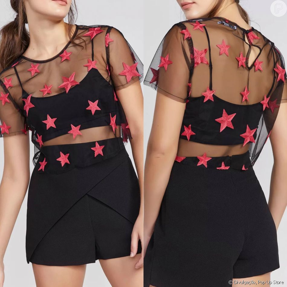 As estrelas bordadas no cropped &#039;Star Red&#039;, da marca Pop Up Store, podem dar cor ao visual all black. O item é vendido por R$ 179,00 no site oficial