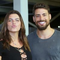 Cauã Reymond e Mariana Goldfarb estão morando juntos novamente, diz coluna