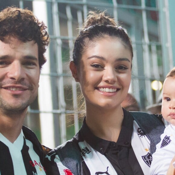 Sophie Charlotte é mulher de Daniel de Oliveira e mãe do pequeno Otto