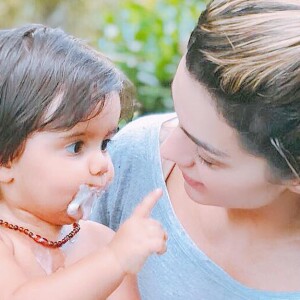 Kelly Key fez exercícios com o filho caçula, Artur: 'Treino fofura de hoje com meu chicletinho'
