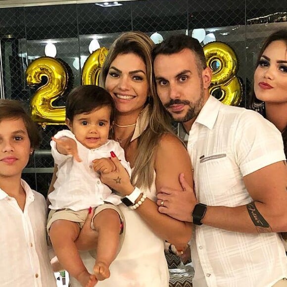 Mulher do empresário Mico Freitas, Kelly Key também é mãe de Suzanna, de 17 anos, e Jaime Victor, de 12