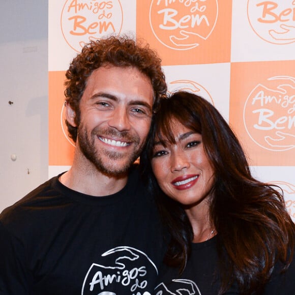 Danielle Suzuki assumiu o namoro com o ator Fernando Roncato em 2017