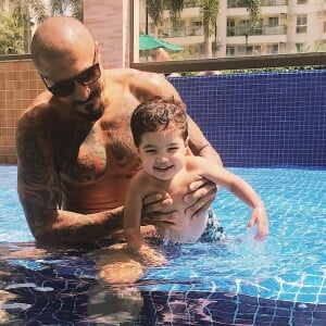 Fernando Medeiros resolveu marcar na pele o amor que sente pelo filho