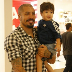 Fernando Medeiros é sempre visto em passeios com o filho, Lucca