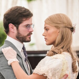 Camilo (Maurício Destri) e Jane (Pâmela Tomé) se separaram quando o médico acreditou que a jovem é interesseira na novela 'Orgulho e Paixão'