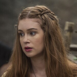 Virgílio (Ricardo Pereira) nota que Catarina (Bruna Marquezine) quer a morte de Amália (Marina Ruy Barbosa) na novela 'Deus Salve o Rei'. Quem adianta é o colunista de TV Daniel Castro nesta segunda-feira, 9 de abril de 2018