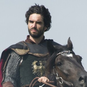 Cássio (Caio Blat) nega ajuda de Afonso (Romulo Estrela) e diz em tom profético na novela 'Deus Salve o Rei': 'Um irmão que está prestes a se tornar o maior rei que Montemor já viu'