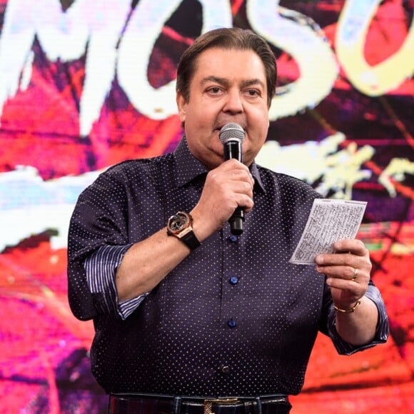 Fausto Silva é taurino, nascido no dia 2 de maio de 1950 em Porto Ferreira, São Paulo