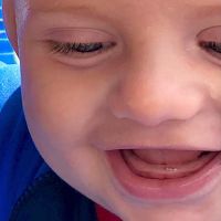 Karina Bacchi vibra com primeiros dentinhos do filho, Enrico: 'Crescimento'