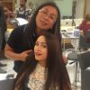 Carla Diaz mudou o visual com o hairstylist Celso Kamura