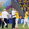 Felipão e Neymar se emocionam em jogo das oitavas de final da Seleção Brasileira neste sábado, 28 de junho de 2014