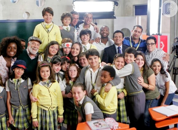 Elenco de 'Carrossel' grava as últimas cenas no cenário da Escola Mundial nos estúdios do SBT, em fevereiro de 2013