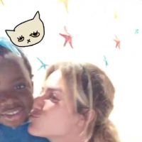 Giovanna Ewbank posta vídeo da filha, Títi, fazendo caras e bocas em Noronha