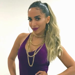 'Eu sei que Thiago ama Belo', divertiu-se Anitta