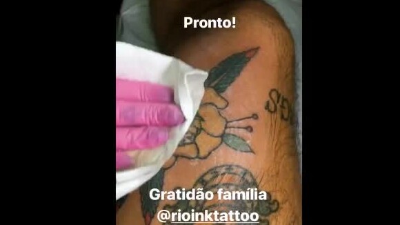 O ex-BBB Wagner compartilhou o resultado da tatuagem com os seguidores do Instagram