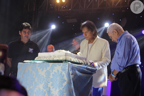 Roberto Carlos comemora aniversário de 77 anos em show em Belém, no Pará, na noite desta quinta-feira, 19 de abril de 2018