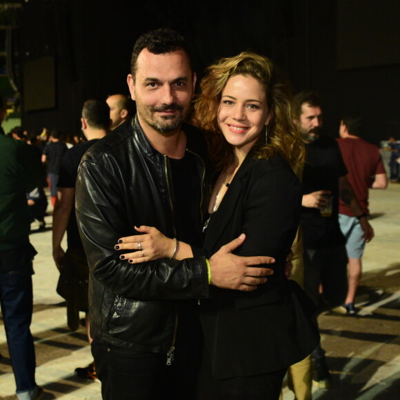 Leandra Leal e Alê Youssef celebraram a data no show do Radiohead