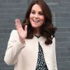 Kate Middleton manteve os compromissos reais durante a terceira gravidez