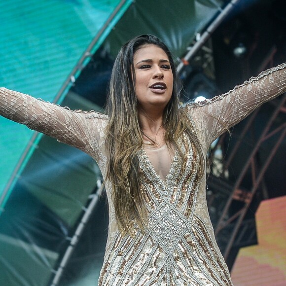 'Energia lá no alto', comemorou Simone por apoio do público em shows